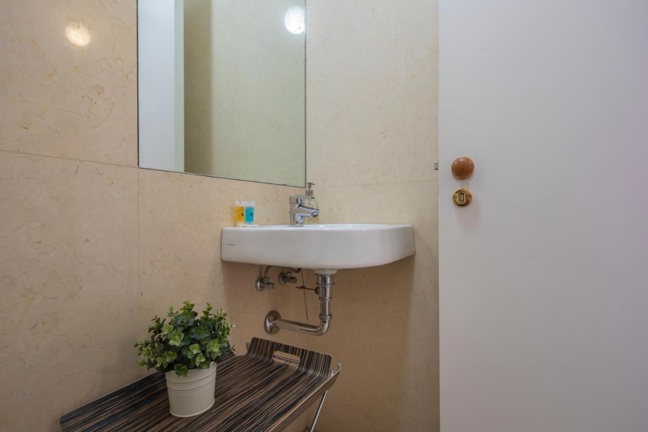Downtown Apartment Santa Justa Lisboa Eksteriør bilde